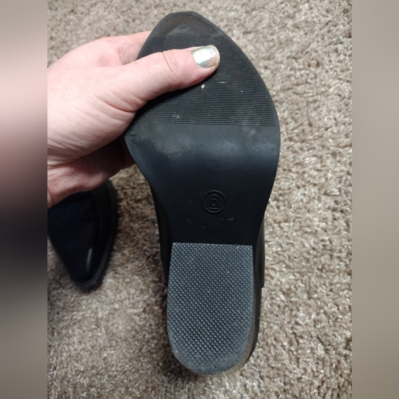 A New Day Beatrix Cut Heeled Booties - Picture 8 of 12